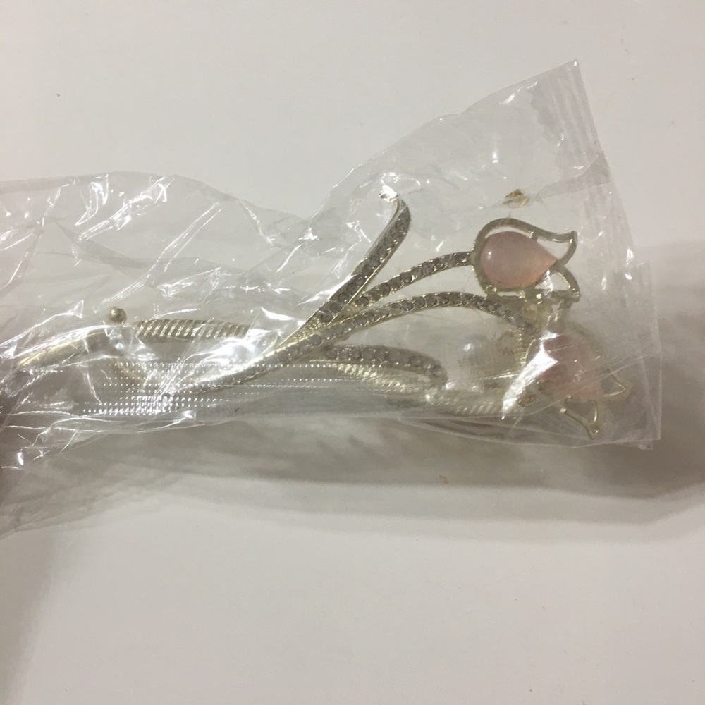 Pink tulip twisted clip for hair accessories